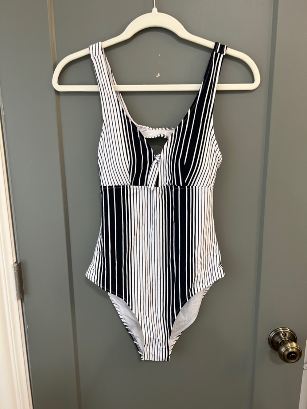 CUPSHE Black and White Vertical Stripe One-Piece Swimsuit Size Medium